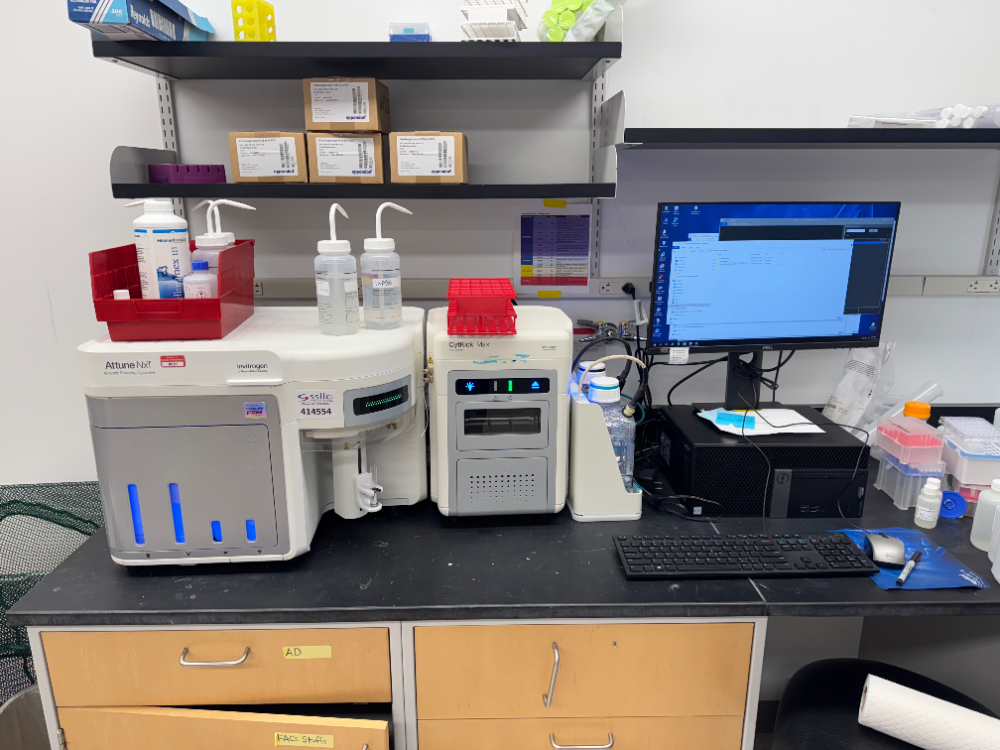 Image of Invitrogen Attune NxT Acoustic Focusing Cytometer